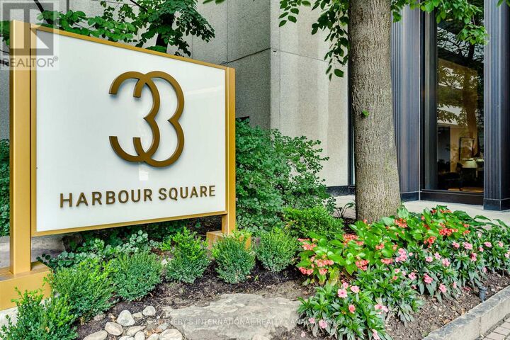 Property Photo: 33 Harbour Square 838 ON M5J 2G2