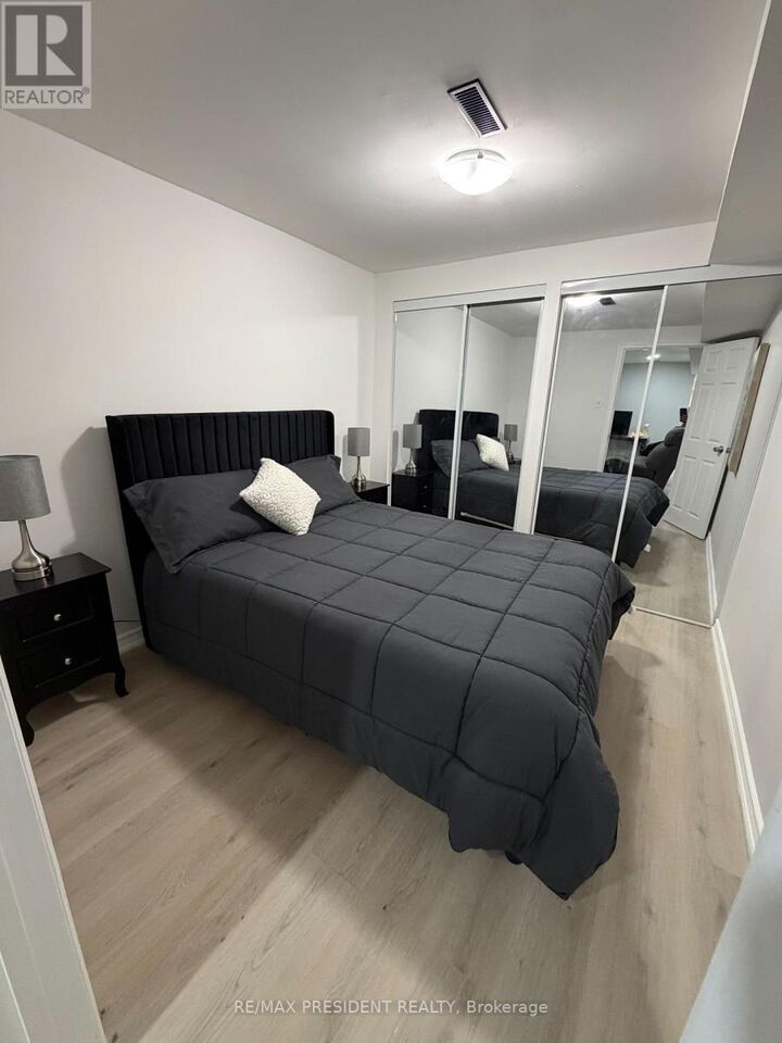 Property Photo:  6760 Darcel Avenue Basement  ON L4T 2W3 