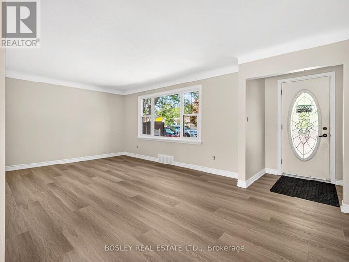Property Photo:  8 Pearce Avenue  ON L2M 2L8 