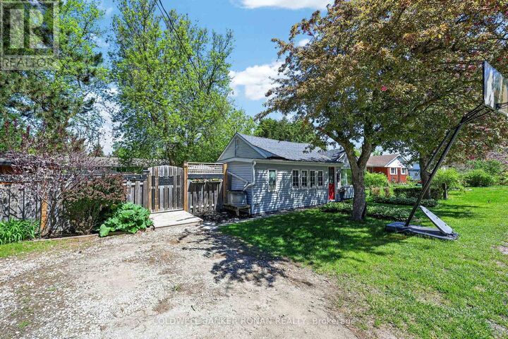 Property Photo: 246 Weir Street ON L0M 1S0