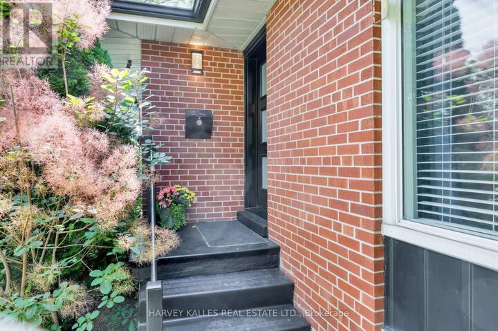 Property Photo:  49 Learmont Drive  ON M9R 2E9 