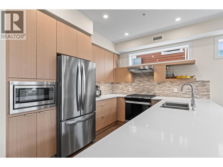 Property Photo:  3719 Woodsdale Road 20  BC V4V 1X2 