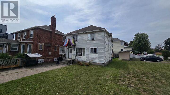 Property Photo:  169 Huron St  ON P6A 1R2 