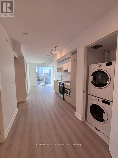 Property Photo: 100 Queen Street East 1707 ON M5C 0B5