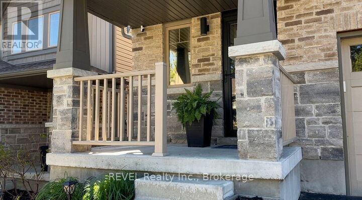 Property Photo: 1029 Cook Drive ON L4R 0E4