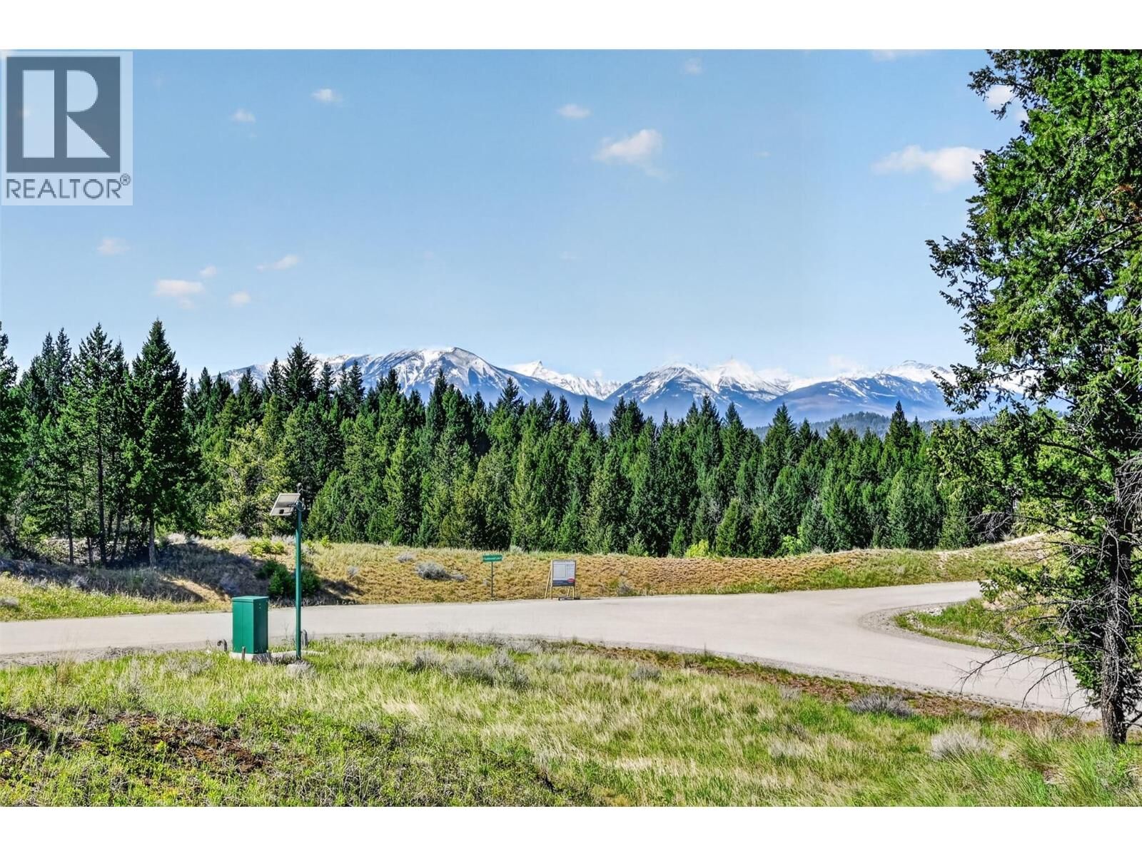 Property Photo: 4915 Saddlewood Lane BC V0A 1M0