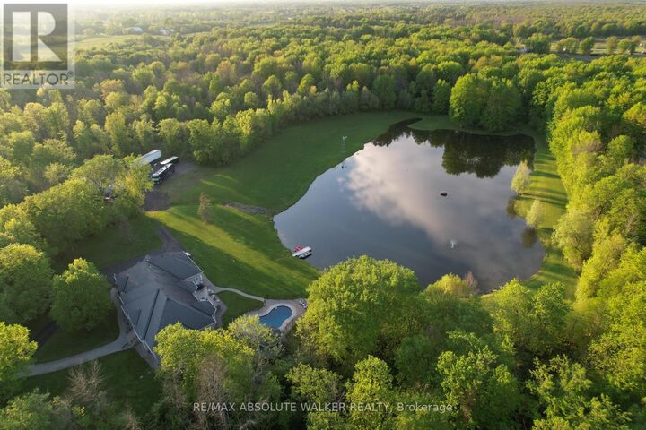 Property Photo:  2501 Kearns Way  ON K4P 1R9 