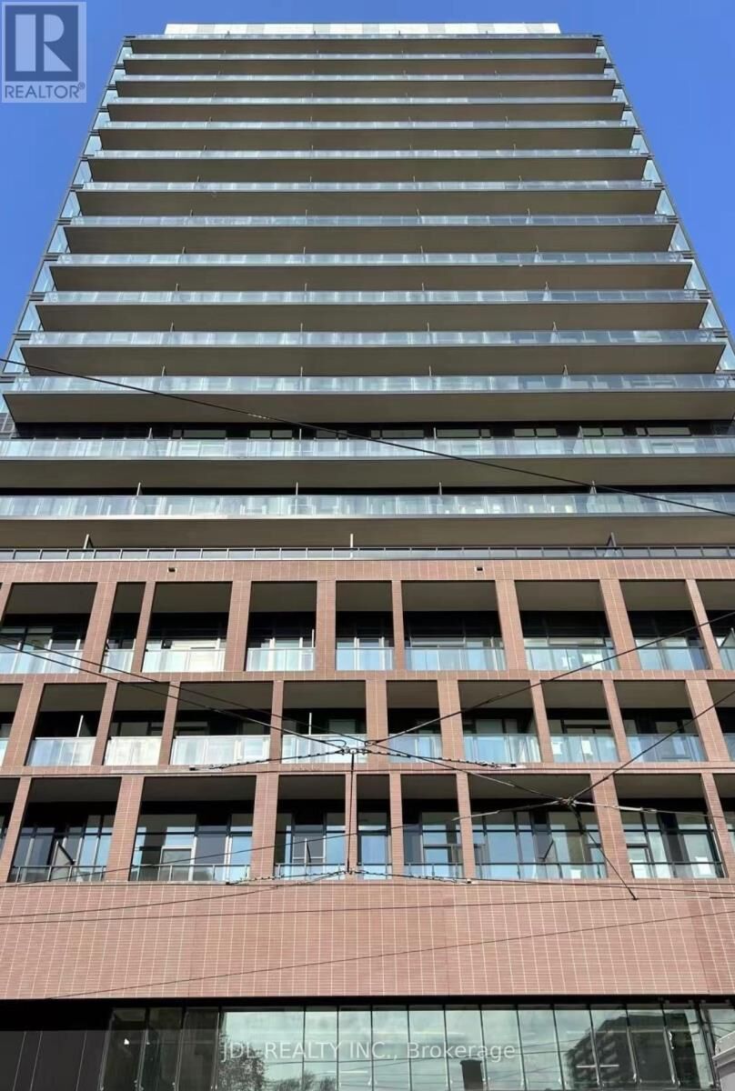 Property Photo: 285 Dufferin St Street 813 Unit A ON M6K 1Z7
