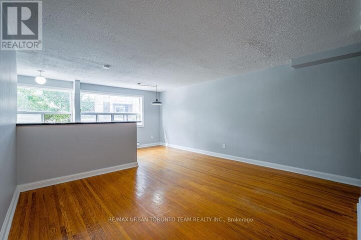 Property Photo:  1346 Queen Street East 1  ON M4L 1C5 
