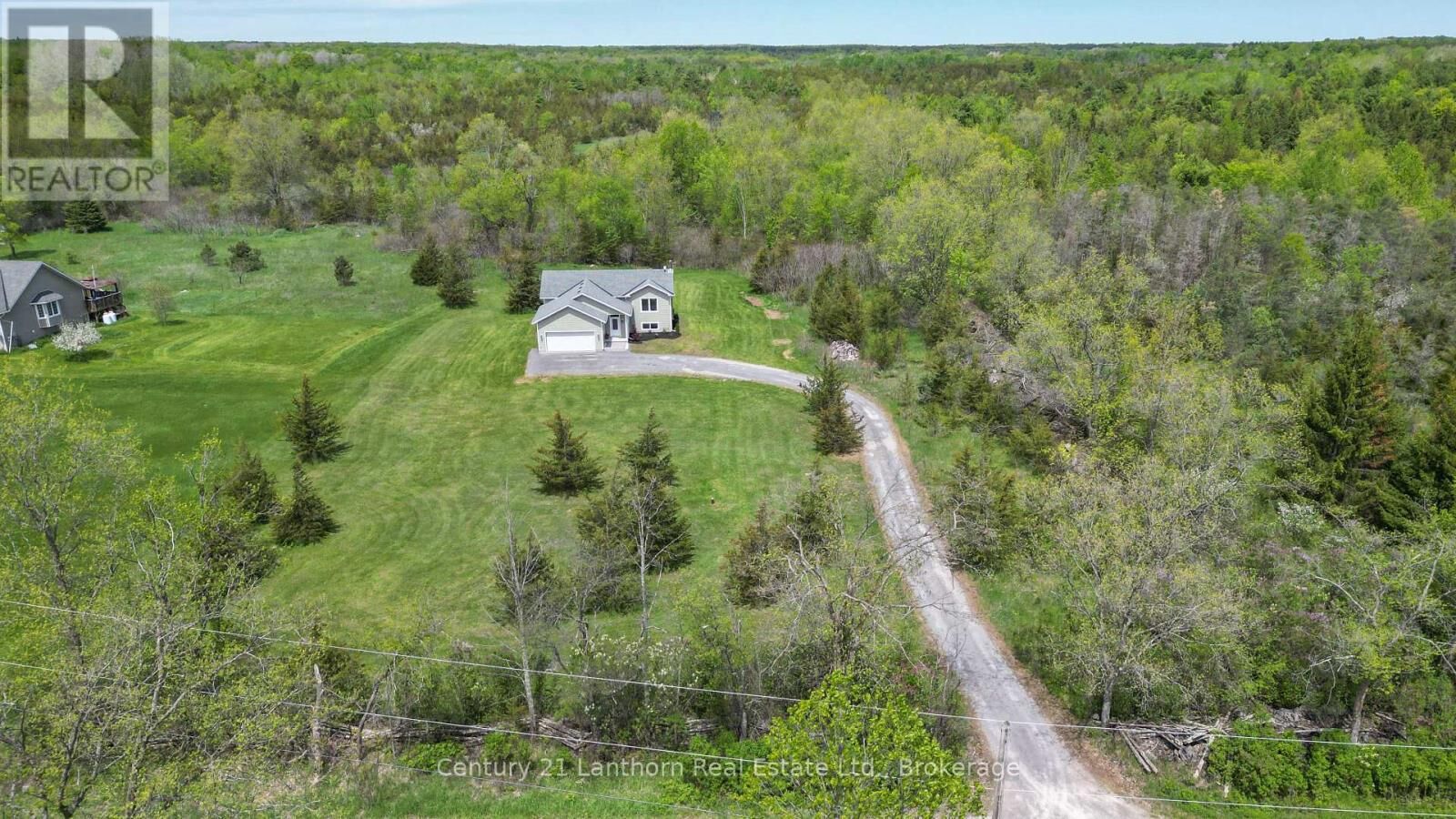 Property Photo: 488 Johnston Road ON K0K 3H0