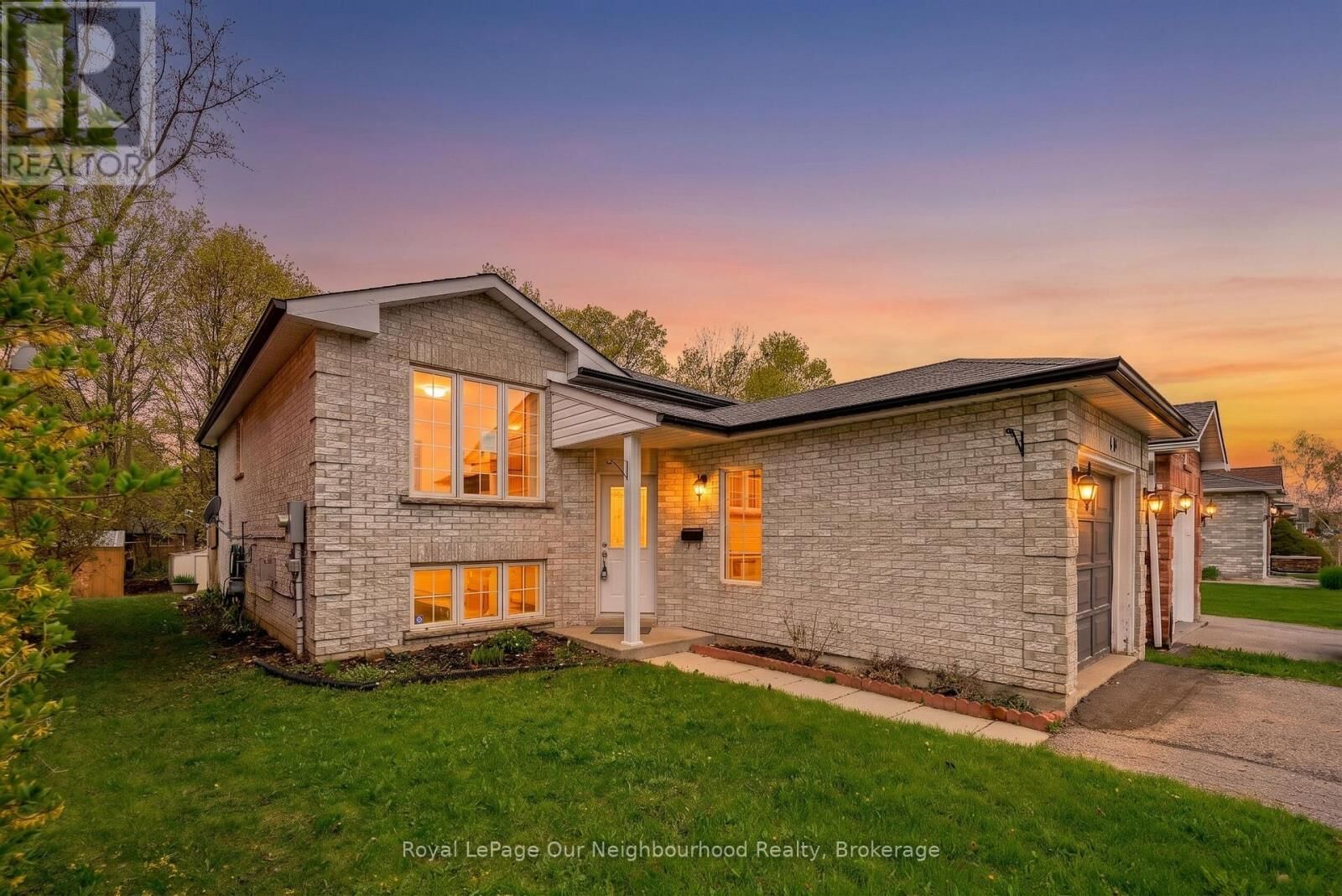 Property Photo:  191 Carroll Crescent  ON K9A 5P7 