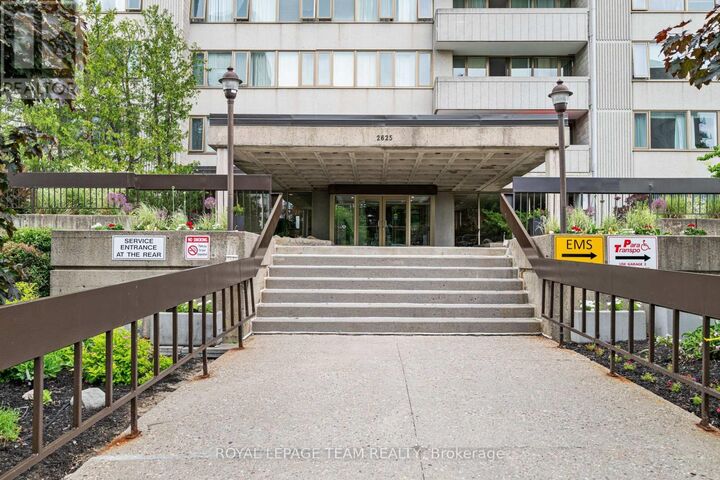 Property Photo: 2625 Regina Street 507 ON K2B 5W8