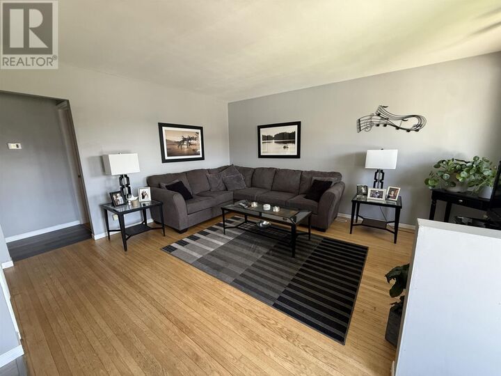 Property Photo:  131 Walsh St W  ON P7E 4W5 