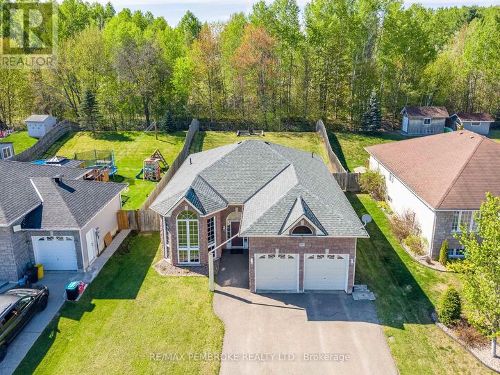 Property Photo: 663 Fairview Avenue South ON K8A 8N4