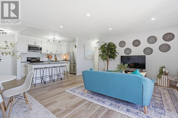 Property Photo: 583 Mornington Ave Avenue 808 ON N5Y 3E9