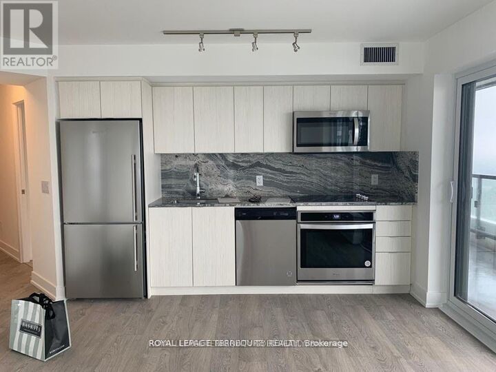 Property Photo: 5 Mabelle Avenue 1629 ON M9A 4Y1