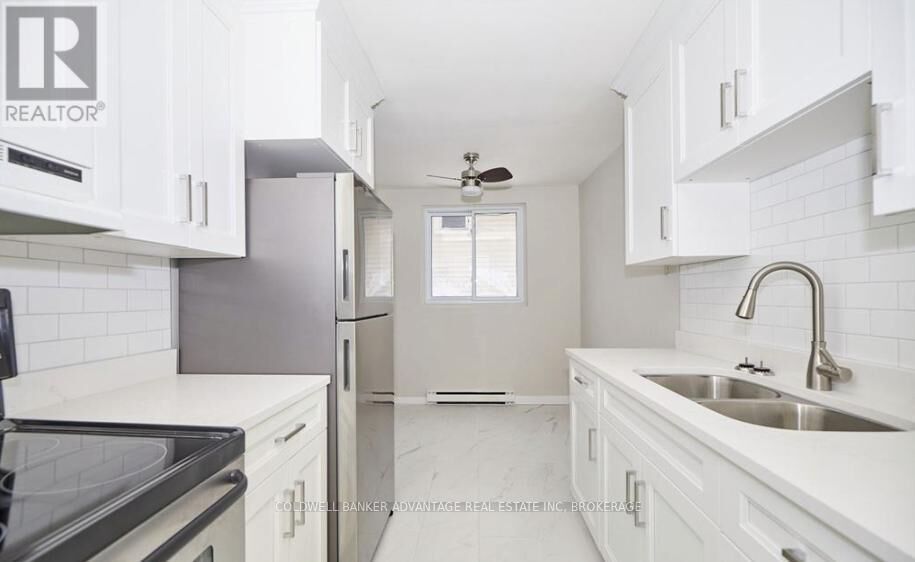 Property Photo:  136 Wilton Avenue 1  ON L3C 2A4 