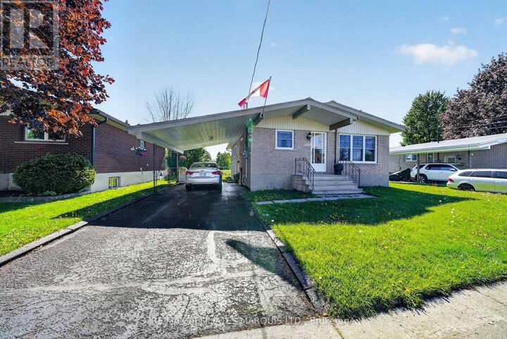 Property Photo:  505 Anthony Street  ON K6H 5L1 