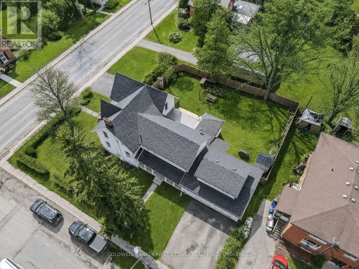 Property Photo: 201 Bridge Street West ON K7R 2E5