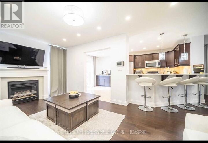 Property Photo:  165 Emick Drive Upper  ON L9K 0C9 