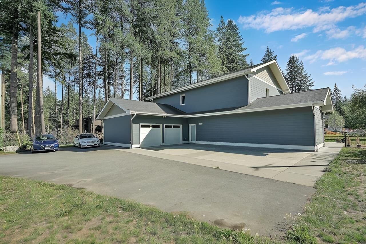 Property Photo: 20210 28 Avenue BC V2Z 2B9
