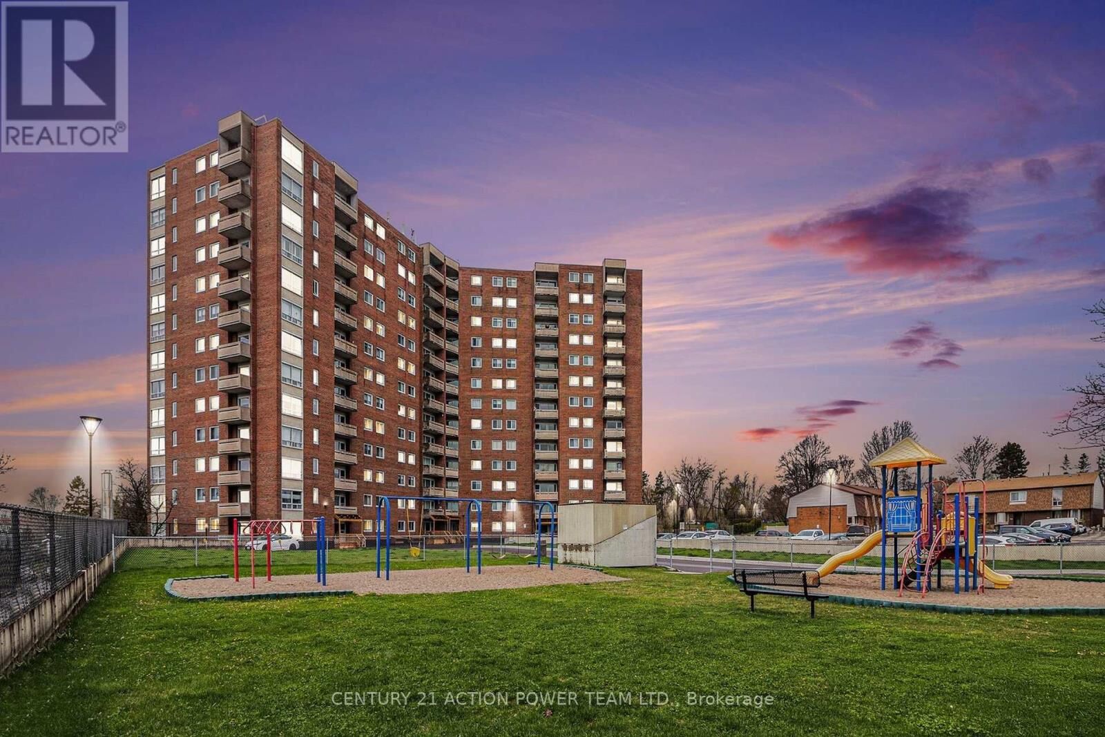 Property Photo: 915 Elmsmere Road 1106 ON K1J 8H8