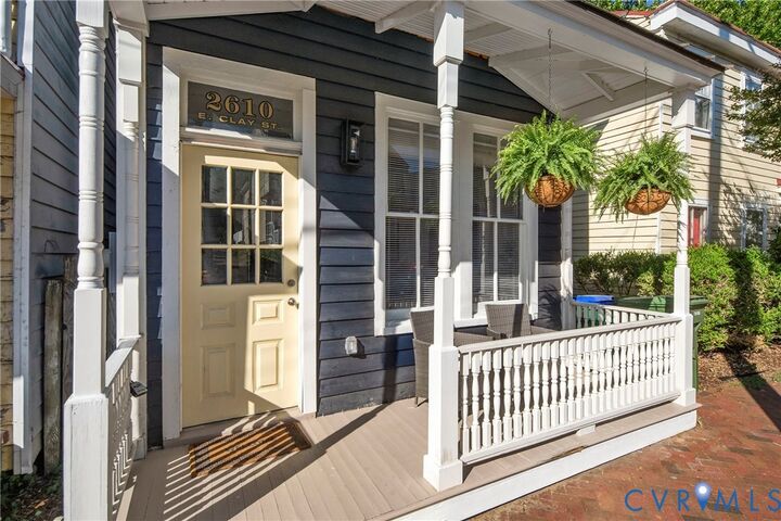 Property Photo:  2610 E Clay Street  VA 23223 