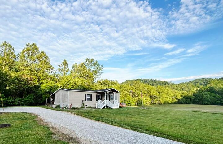 Property Photo: 4597 North Hwy 3 KY 41230