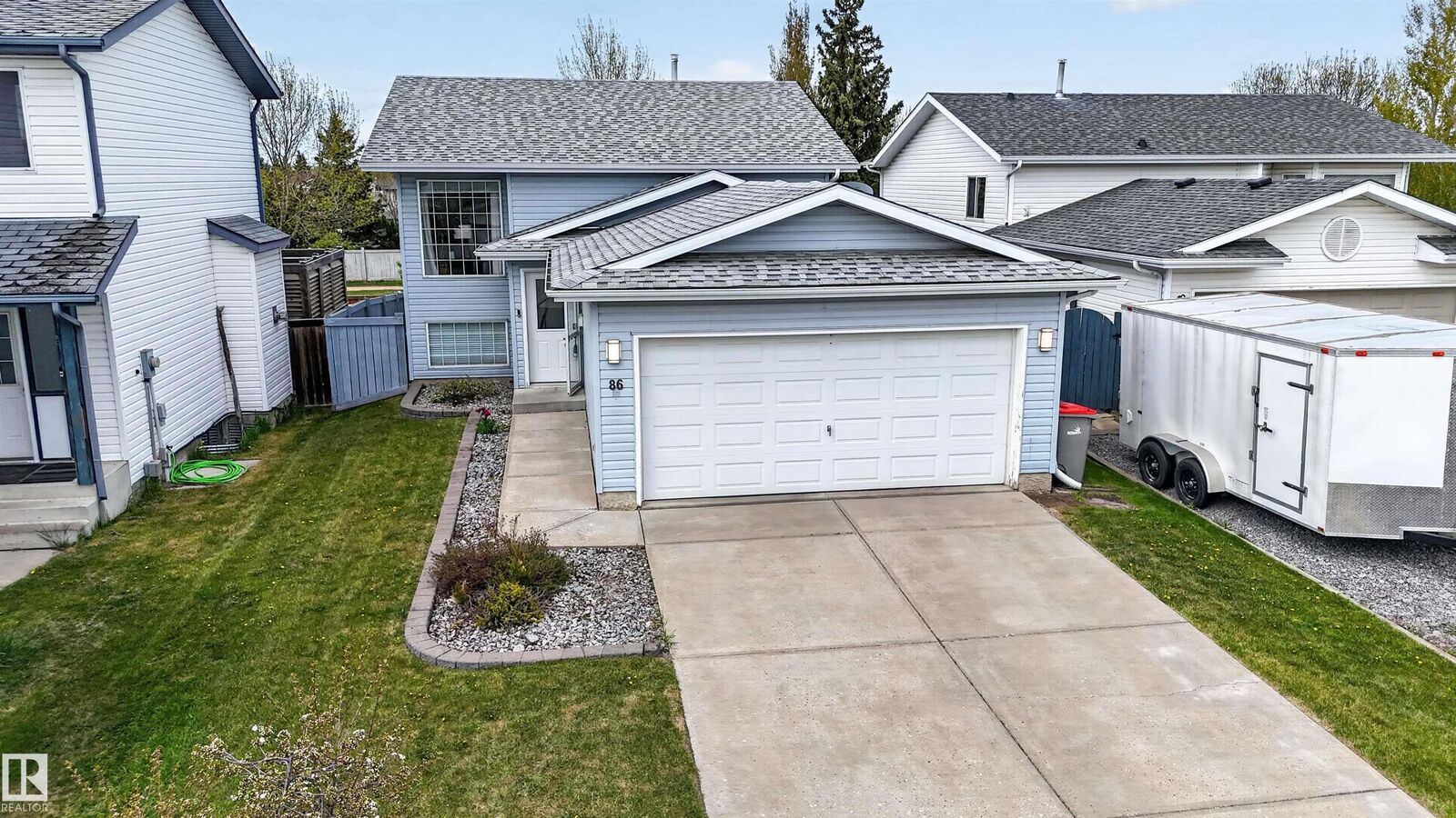 Property Photo:  86 La Costa Fairway Close  AB T7Z 2A5 