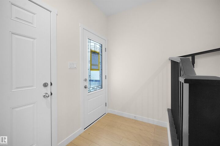 Property Photo:  6331 175 Avenue NW  AB T5Y 4B7 