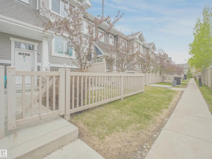 Property Photo:  1140 Chappelle Boulevard SW 44  AB T6W 2Z3 