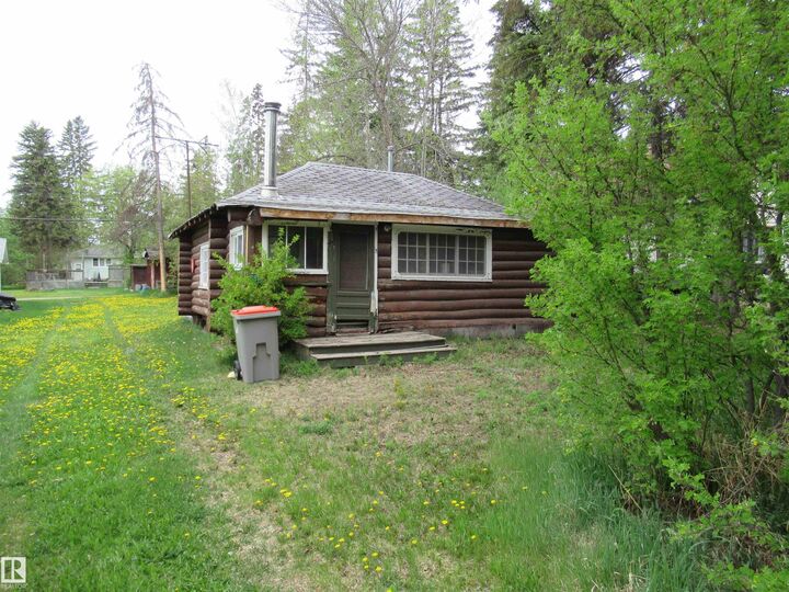 5817 49 Street — photo 1
