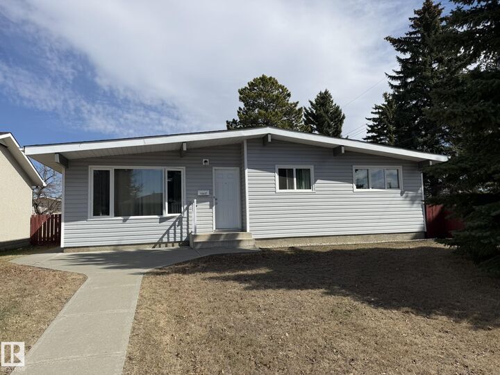 Property Photo:  13437 118 Street NW  AB T5E 5L9 