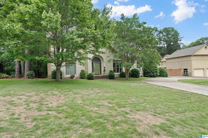 Property Photo: 309 Trace Ridge Road AL 35244