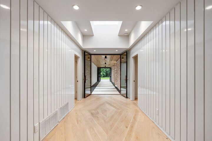 Property Photo:  7614 River Point Drive  TX 77063 