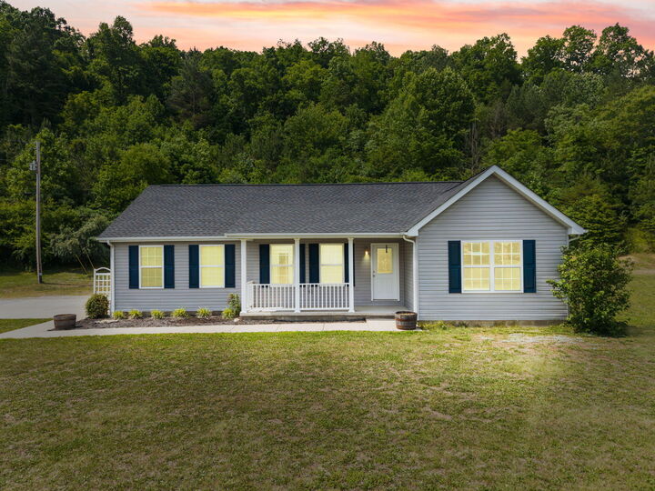 Property Photo:  425 W Fox Trail Road  KY 40962 