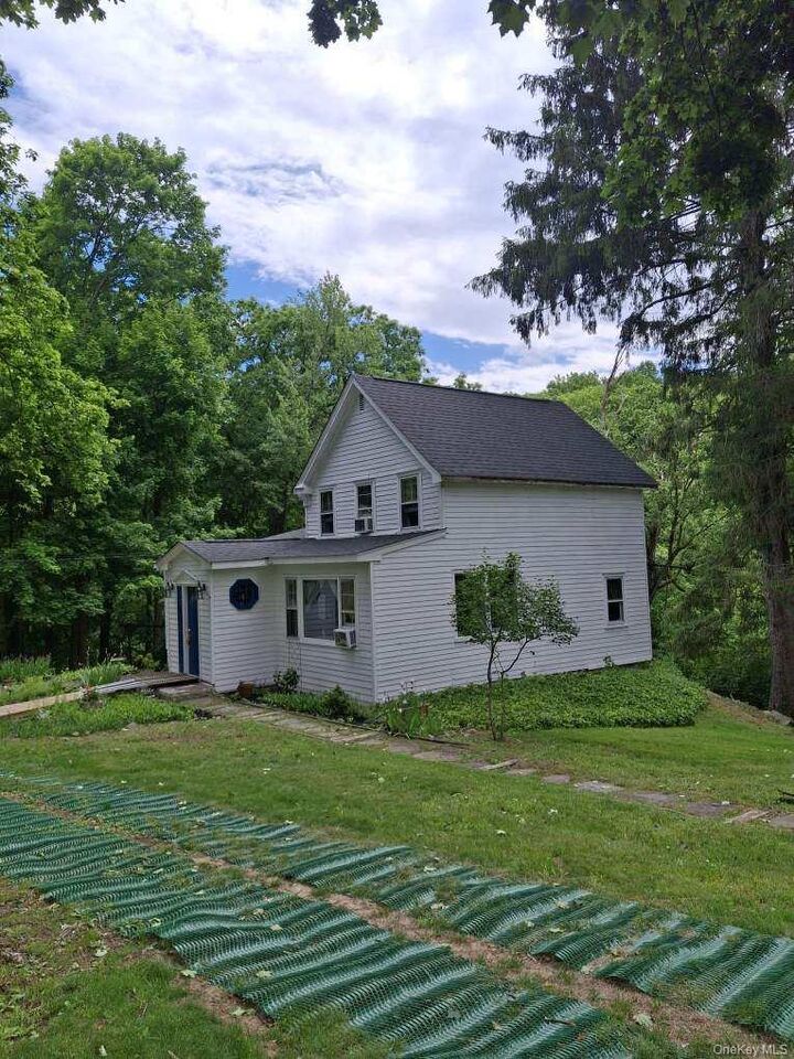 Property Photo:  73 Suffern Lane  NY 10984 