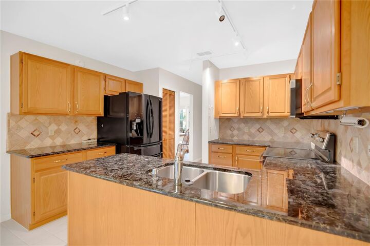 Property Photo:  309 Oak Leaf Circle  FL 32746 
