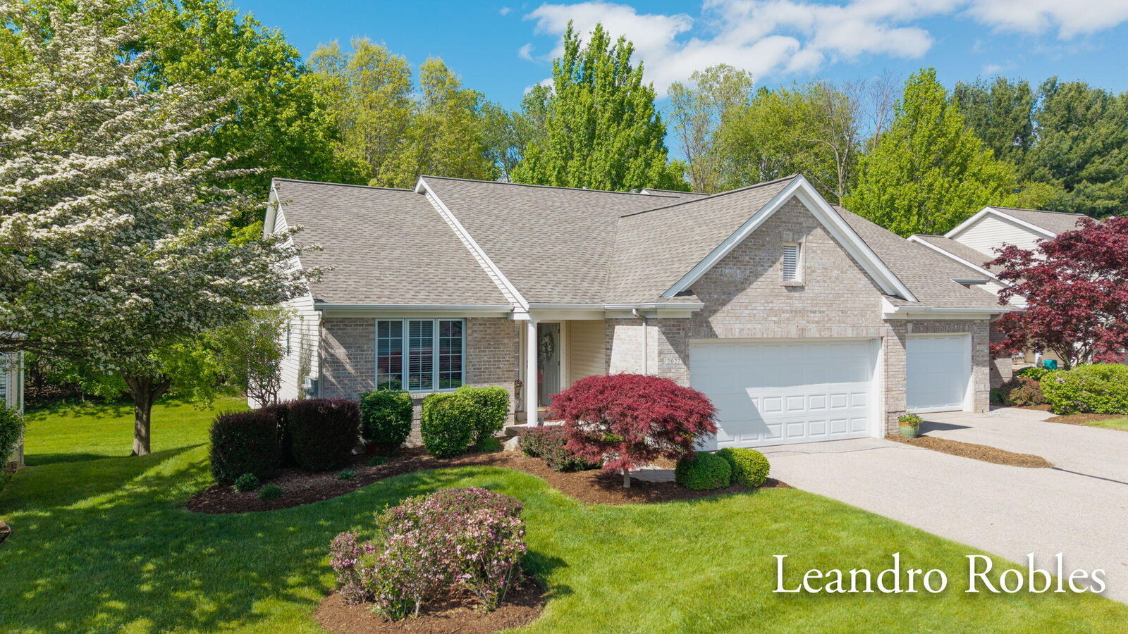 Property Photo:  2027 Krislin Drive NE  MI 49505 