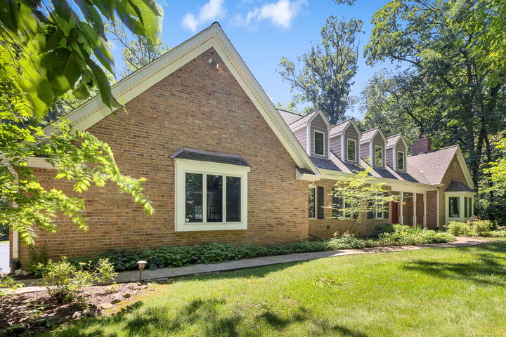 Property Photo:  37W305 Crane Road  IL 60175 
