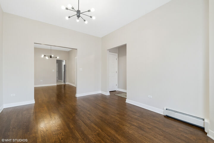 Property Photo:  1754 E 73rd Street 1  IL 60649 