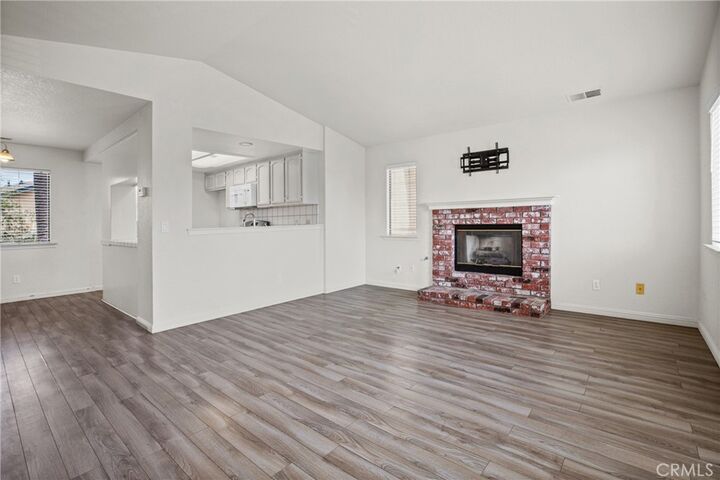 Property Photo:  1472 17th  CA 93445 
