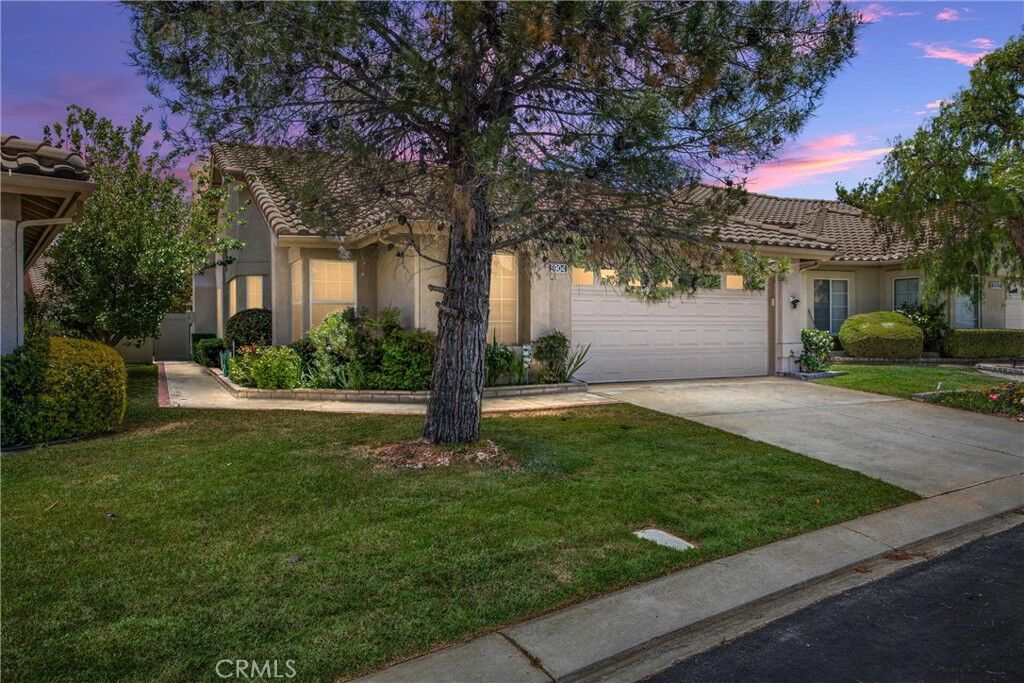 Property Photo:  5904 Warwick Hills  CA 92220 