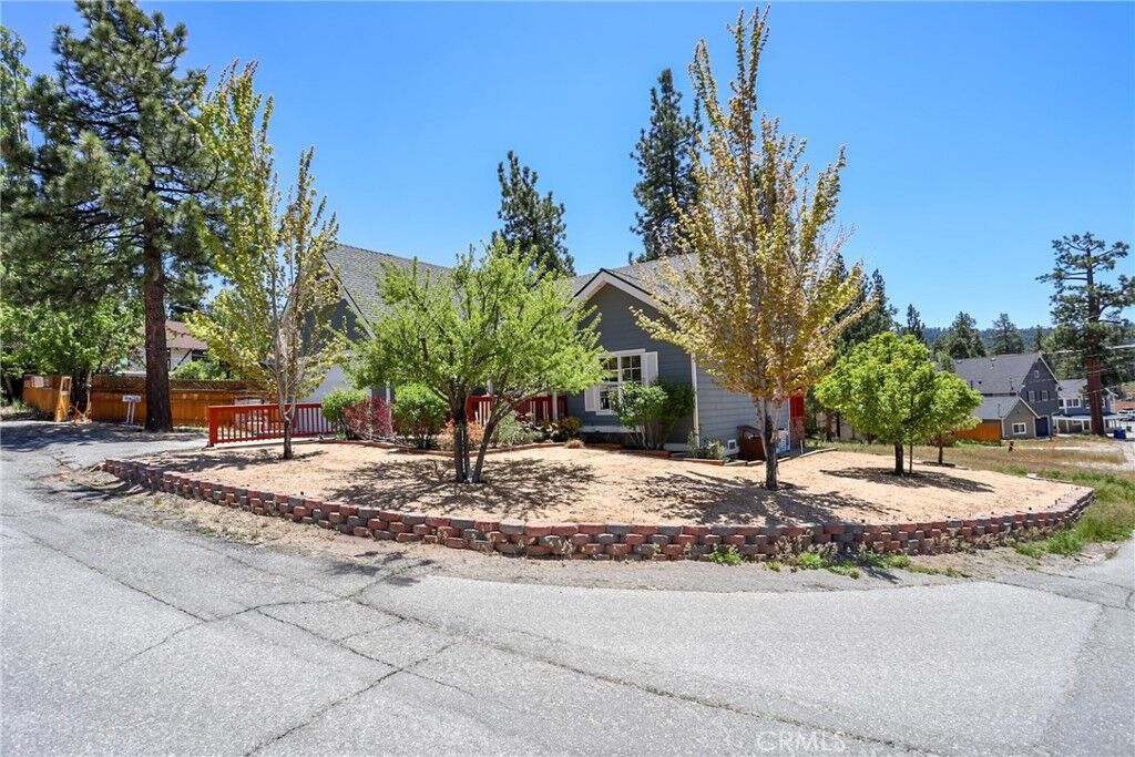 Property Photo:  534 Highland  CA 92315 