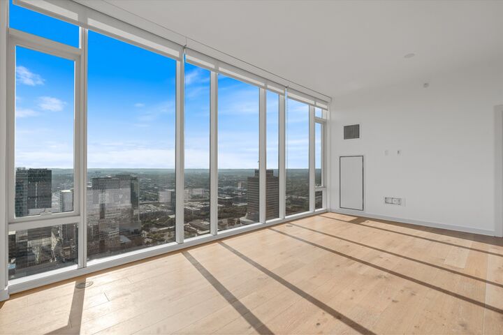 Property Photo: 515 Church St 4209 TN 37219