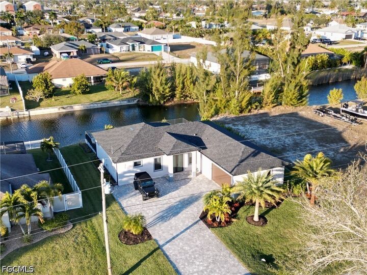 Property Photo:  615 SW 22nd Terrace  FL 33991 