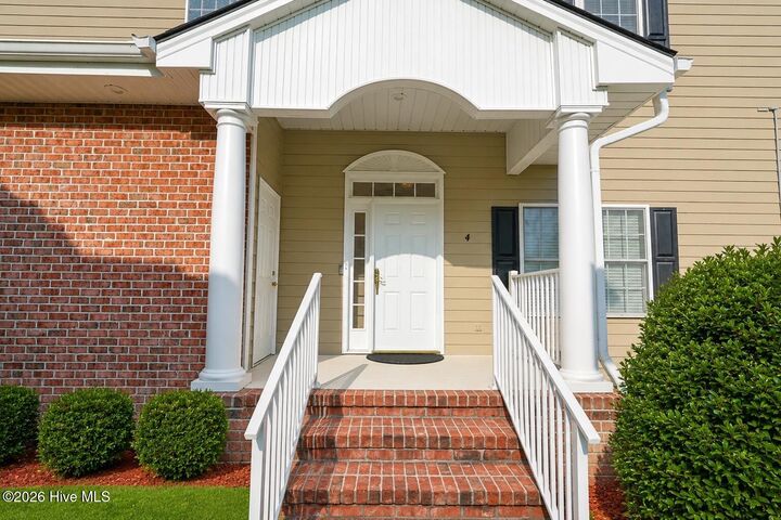 Property Photo: 107 Crooked Gulley Circle Apt 4 NC 28468