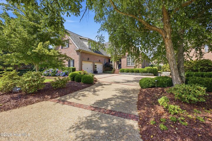 Property Photo: 2022 Kenilworth Lane NC 28405