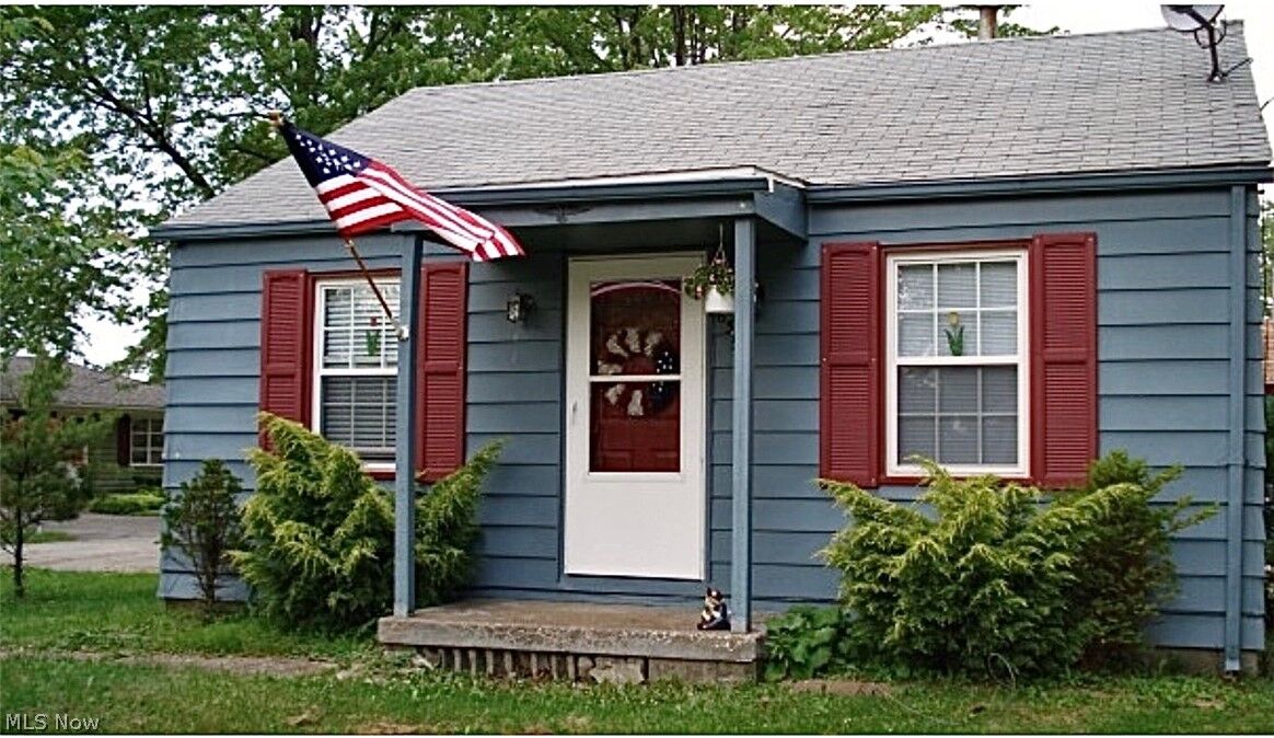 Property Photo: 6359 Lake Rd West OH 44004