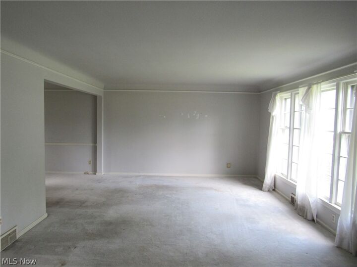 Property Photo:  4946 Fairlawn Road  OH 44124 